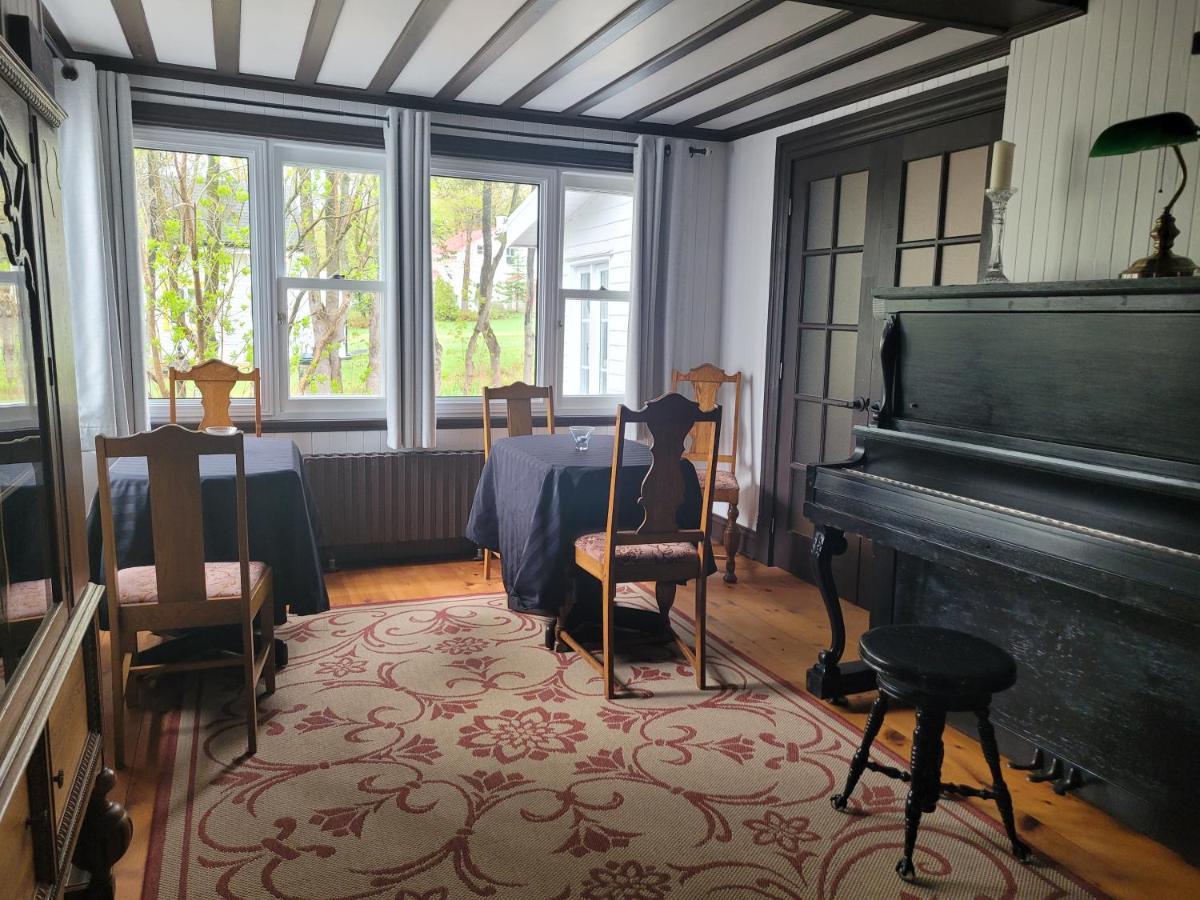 Om Villegiature Saint-Laurent-de-l'ile d'Orleans Екстериор снимка